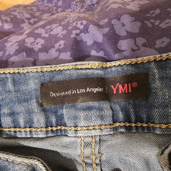 YMI Women's Essential Flare Jeans - Long Inseam - Picture 4 of 6